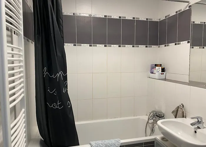 Fantastic View From The 20th Floor アパート