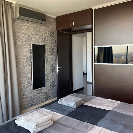 Fantastic View From The 20th Floor Apartament