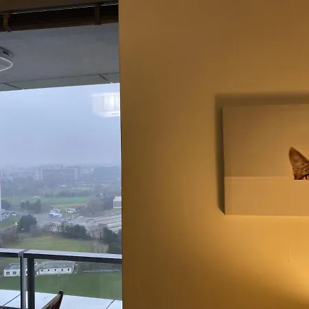 Fantastic View From The 20th Floor Apartament